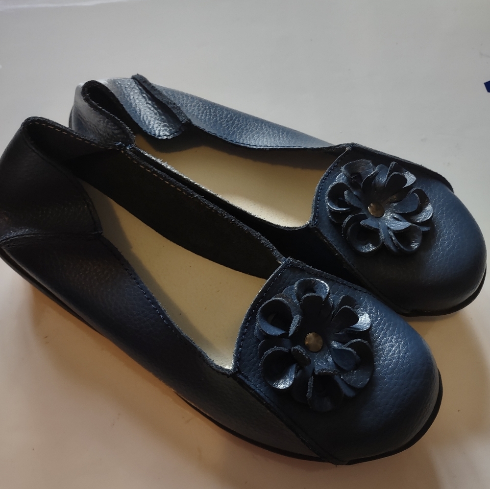 Linzheng women's shoes size 9us or 40euro